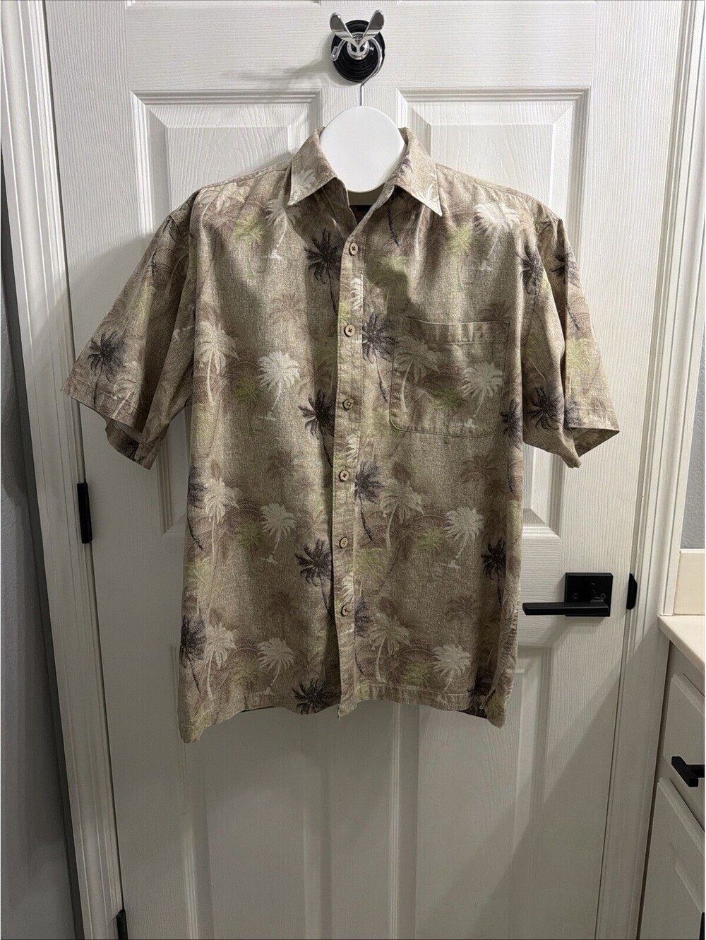 Reel Legends Men’s L Performance Fishing Hawaiian Shirt Palm Tree Print Tan